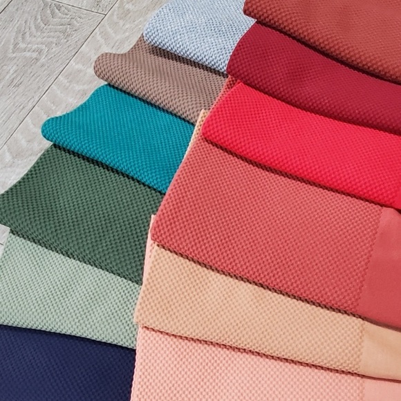 ✨SOLD✨ High Waist Slimming Legging in Army Green - Picture 3 of 7